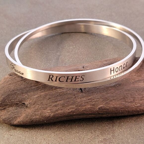 New Word Affirming Abundant Life Bracelet Silver Double Bangle Bracelet - Picture 5 of 9